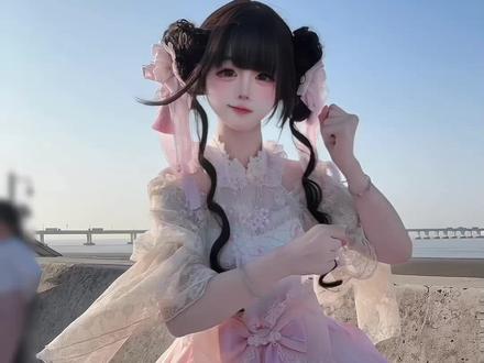 这个内搭和杏花微雨好配!