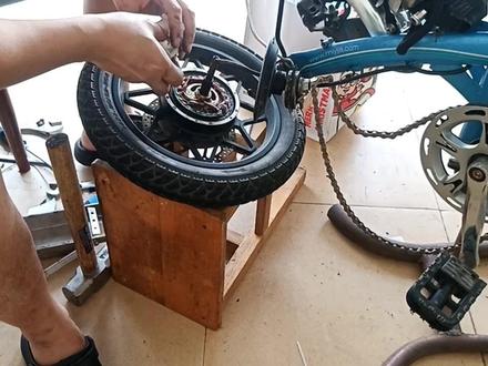 电车起步或爬坡有异响,空转或跑起来正常,这大概率是电机霍尔损坏导致!#南宁 #锂电 #代驾折叠电动车