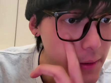 随橙想呢这个礼物也送到雷子自己心坎上了#张呈 #小力士 #雷淞然 #张呈0131生日快乐 #台球杆