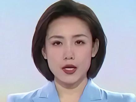 菲公务机非法闯入中国黄岩岛领空 南部战区依法依规警告驱离