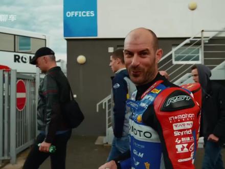 瓦伦丁·德比斯
逆袭之路#张雪机车 #WSBK