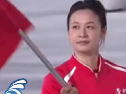 执剑破长空,举旗展风采!十五运会贵州代表团旗手是她(主播)@二万