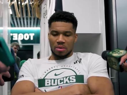 想走走不了!为什么字母哥根本交易不出去? #字母哥 #雄鹿