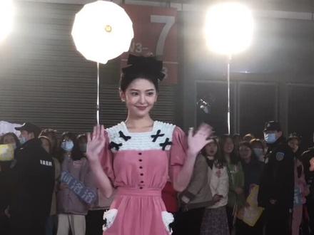 怎么会有这么甜的妹妹🍬#章若楠