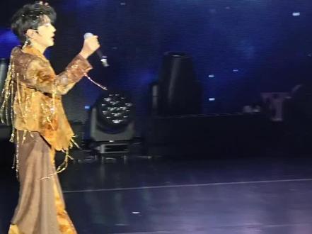 3.1,郝熠然真的,舞台更绝了,妆造超级超级好看!#演唱会 #就怕歌词入了心 #春天