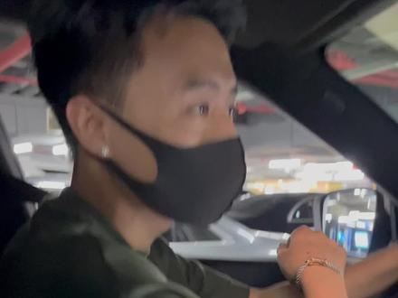 杭州万象城果然名不虚传!据说VIP区要年消费500万才能进?#方成小小 #杭州万象城 #豪车