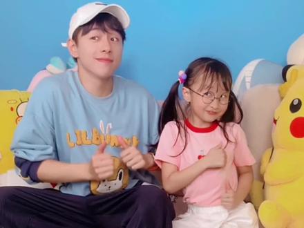 你们觉得…我和马树哥哥够不够默契呀?@马树帅不过三秒 #蕃尼蕃尼