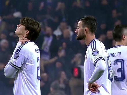 意大利点球大战不敌波黑,连续三届世界杯无缘决赛圈。 #意大利无缘世界杯 #意大利VS波黑 #世界杯 #足球 #抖音精选