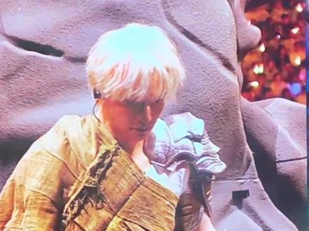 永远可以相信薛之谦对的舞台诚意 #薛之谦 #薛之谦万兽之王 #薛之谦万兽之王演唱会 #薛之谦与薛之谦AI机器人共唱骆驼