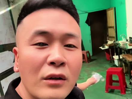 #同城热点 不知道是谁吃饱了没事干,拿一桶水泥把我的厕所给堵了…