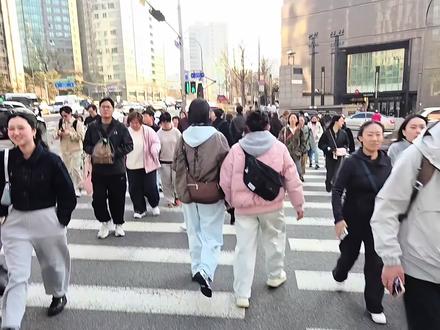 威海出发韩国跟团游太合适啦#韩国首尔街头 #旅游推荐官