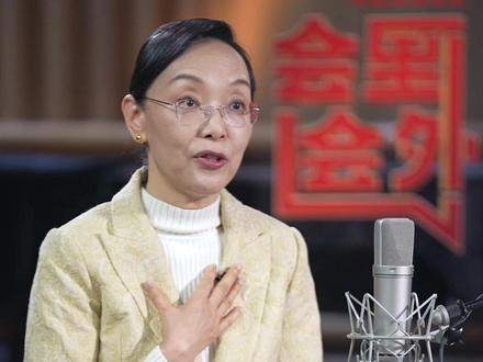 全国妇联副主席林怡:妇女维权服务公益热线12338,超过60%以上来电咨询婚姻家庭问题。#把12338转给需要的人 #12338娘家人时刻为你在线