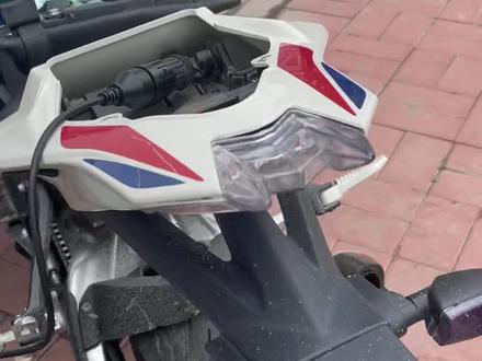 14年宝马S1000RR 香河客户发现故障灯常亮 进店检测维修 使用宝马原厂检测电脑 💻查出故障 万利达机车 为客户提供专业技术 需要联系