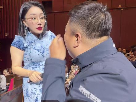 像地主家的傻儿子哈哈哈哈哈#李波脱口秀 #李波中式单口 #小剧场女王波波 #东北男人