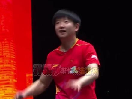 孙颖莎:奔赴一场必输的战斗,拼尽全力后微笑退赛。 #孙颖莎 #乒乓球 #孙颖莎退赛 #体育精神