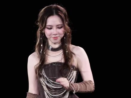 明知道邓紫棋有多注重版权,你们这样未经授权肆意改编合理吗? #邓紫棋 #泡沫 #ai改编 #版权 #离谱