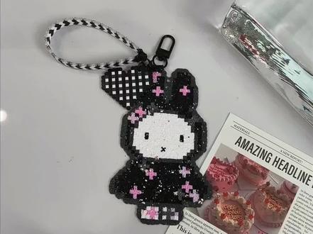 拼豆挂件来了~#拼豆 #拼豆教程 #拼豆挂件 #拼豆豆手工