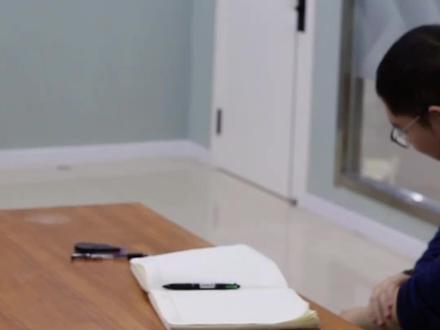 举止得体的体态语言 #大学生面试礼仪#考公考编#面试技巧#举止言谈