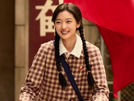 到底是真情里惨杂着假意,还是假意里藏着真心。 #纯真年代的爱情 #孙千#陈飞宇 #新剧开播啦剧情会越来越精彩 #看纯真年代的爱情挖到宝了