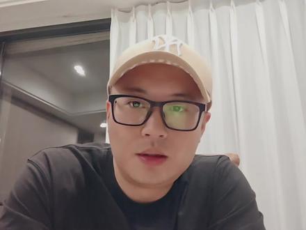 我为什么第一个站出来反对追觅CEO的短视频轰炸?因为当一个CEO一天发70条短视频,这不是勤奋,是在把我们的注意力当“免费垃圾桶”,不是每个老板都适合当网红。#俞浩 #追觅科技 #短视频内卷 #短视频轰炸 #企业家做IP
