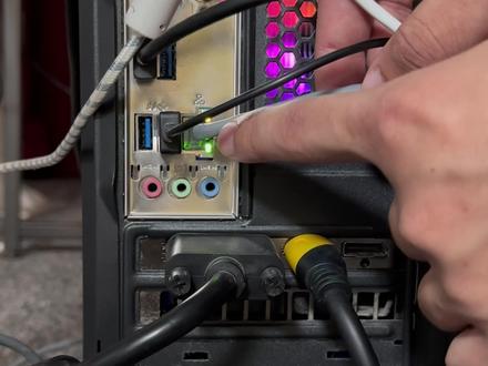 电脑的音频接口可别插错了
#直播设备全套推荐 #直播间声音设置 #高清直播间搭建 #一站式直播间搭建 @抖音小助手