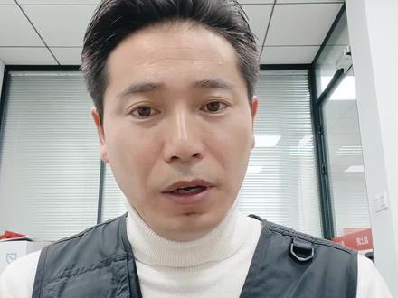 降价后的超级万和大拿增程谁更香?#超级万 #大拿增程@DOU+上热门