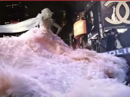 奢侈品打广告的原因#奢侈品 #广告 #娱乐评论大赏