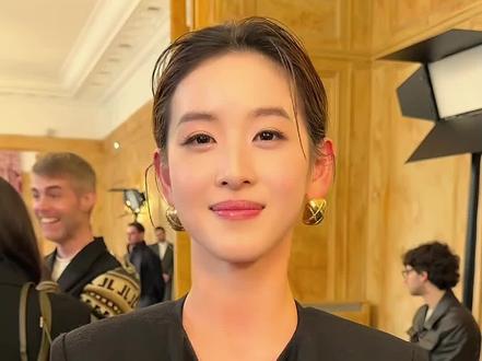 穿搭分享🍥
#章泽天#巴黎时装周 #时尚 #又美又飒