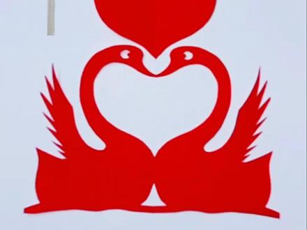 剪一对爱心天鹅 非常有意思的爱心#剪纸教程 #手工 #天鹅