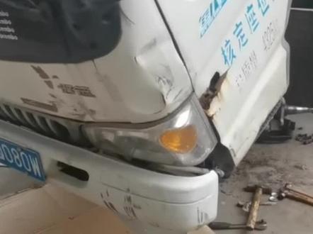 轻松解决油表故障#货车维修 #大车维修