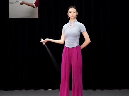 #红绸舞剑 太难都来学这个相夷入门剑花‼️#李相夷 #莲花楼 #舞剑