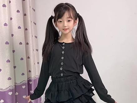 一个人的接力摇~#我的女孩👧🏻 #骗你生女儿 #一学就会系列 #接力摇#浅跳一下