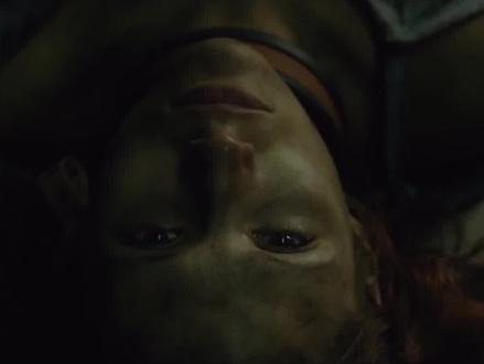 恐怖工厂为制造天然护肤品,竟把女人囚禁当做奶牛,强行要求产奶