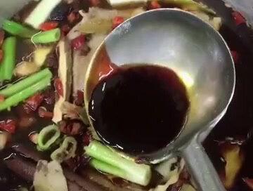家庭版酱牛肉教程!高压锅上气压二十分钟关火焖二十分钟入味即可