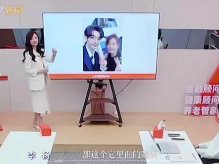 细思极恐😱
原来拍照比耶也会泄露指纹!
对常年只会比✌️的人太不友好了…
安全感瞬间全无
#抖音创作者激励计划 #隐私安全 #冷知识 #细思极恐