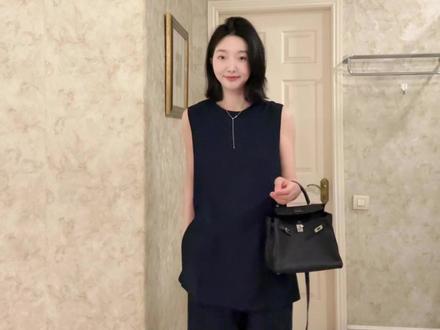 很适合夏天穿的藏青色凉感套装 #穿搭