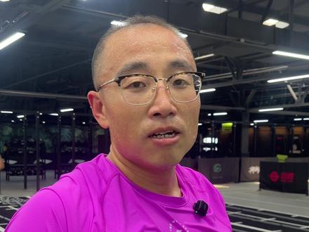斥资七位数打造3000平综合运动馆,
一小时暴汗燃脂七八百卡,大佬都爱来解压找虐!
#hyrox #hyrox上海 #大连HYROX