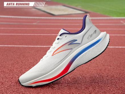 普通跑鞋拿什么和马赫6SE比,直接就是降维打击 #安踏 #马赫6se #运动鞋 #体考体测 #跑着去见老己