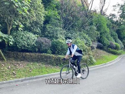 今天去换了一个120响花鼓,看看是怎么换的,大家猜猜我花了多少钱?#骑行 #骑行vlog #公路车#花鼓 #自行车花鼓