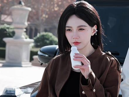 喝最萌的奶,说最拽的话!记得去预约这个异能狂妻第二季啊!!#马乐婕 #叶卫国 #重生之异能狂妻#重生之异能狂妻第二部 #我就是女王自信放光芒