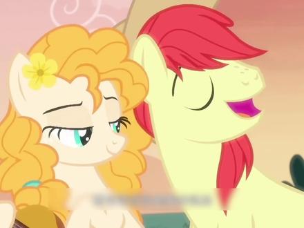 属于苹果和梨的爱情故事#小马宝莉 #动漫 #动画 #童年动画