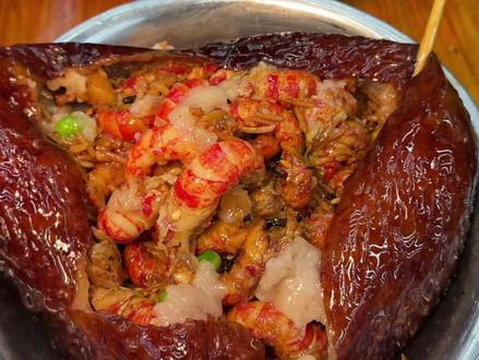 长沙真正牛逼好吃的龙虾扣肉饭!!!!!!#长沙 #长沙美食 #扣肉 #小龙虾 #妈呀太香了