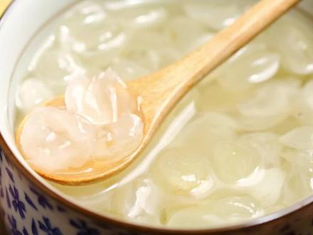 原来“皂角”不但可以洗衣服,还是一道珍馐美味#皂角米 #非遗传承 #纪录片解说#涨知识