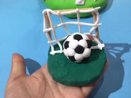 粘土足球教程,愿踢的球都能进球门#足球 #手工 #解压 #同城热门 #阆中
