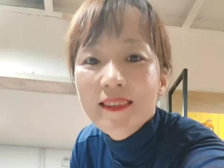 #诚信经营
金沙古酱,酱香53度,
280一箱,550两箱,一箱6瓶,带3个手套袋