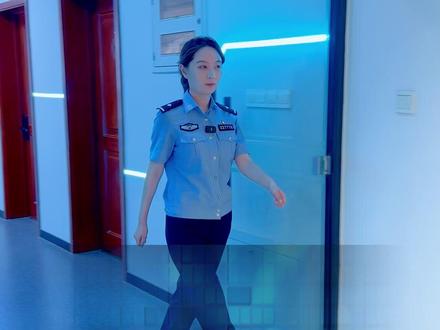骑车不戴头盔 将被监控抓拍