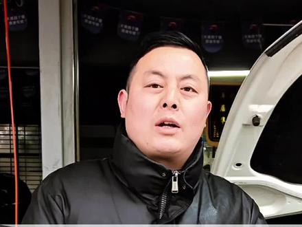 这是来自襄城老铁的信任,大众朗逸大保养之更换正时皮带一套,大众奥迪EA211发动机更换正时皮带有那么复杂嘛,为什么那么多老铁翻了车,今天看邹师傅如何拿捏它#襄阳 #襄阳同城 #襄阳修车 #ea211更换正时皮带 #EA211 @抖音小助手