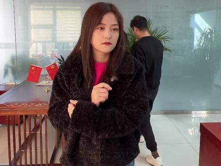 看图猜车标,你都能猜出来吗?果然女生对车懂得少#办公室游戏 #办公室搞笑 #抖加小助手 #抖音搜索排名 #欢乐办公室 #抖音关键词排名 #看图猜