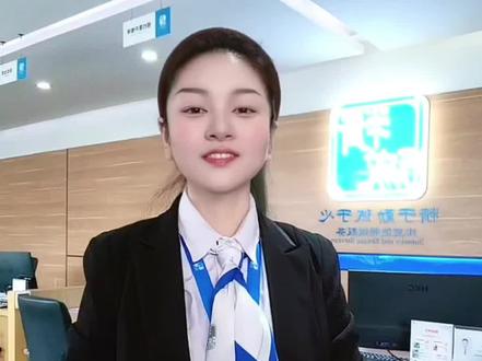 比亚迪手车互联老是连不上,那是你漏掉了这个关键开关。
今天分享一套保姆级教学,直接把手机里的抖音、网游、高德无缝搬到大屏上.#上热搜 #小知识大作用 #比亚迪 #比亚迪用车小技巧之下拉菜单 #抖音助手