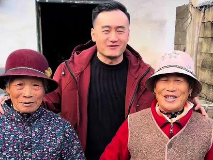 和大家解释一下,之前的视频是剧情需要,现在的是记录生活